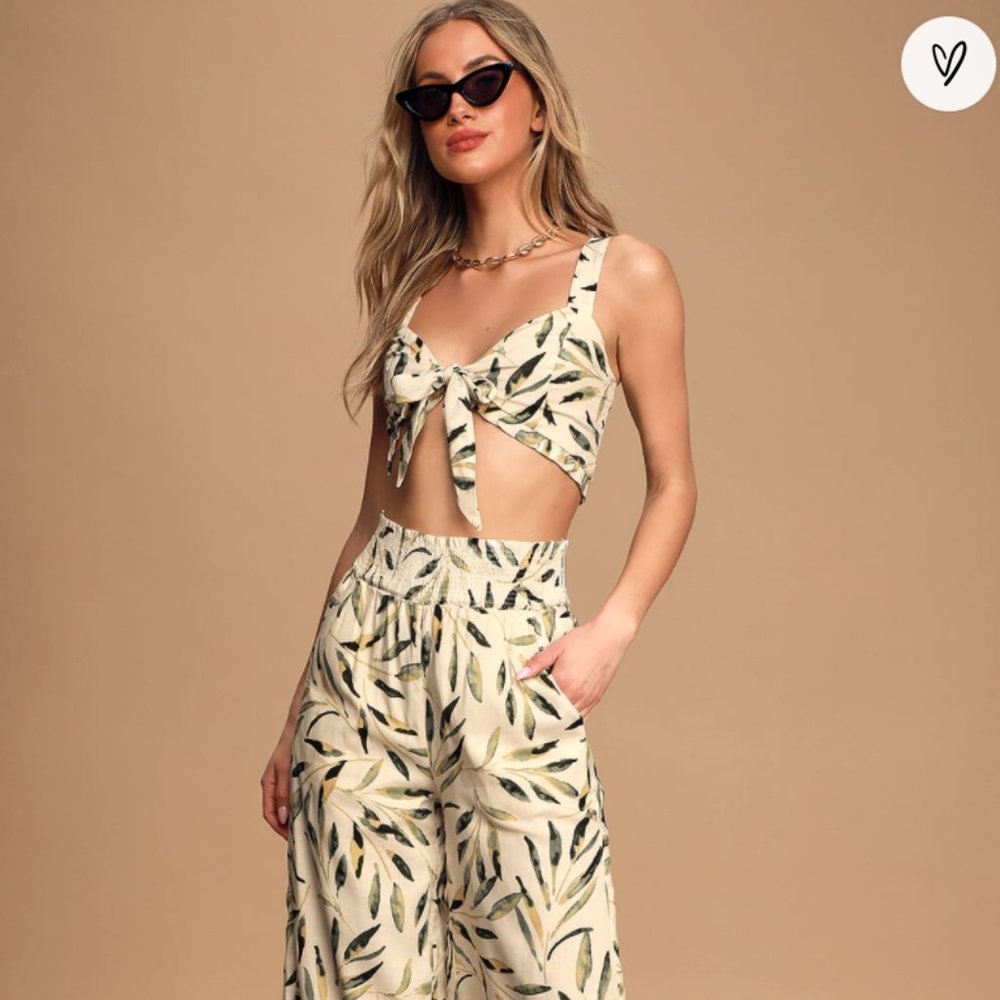 Lulus Two Piece Set- High Waisted Pants & Crop Top